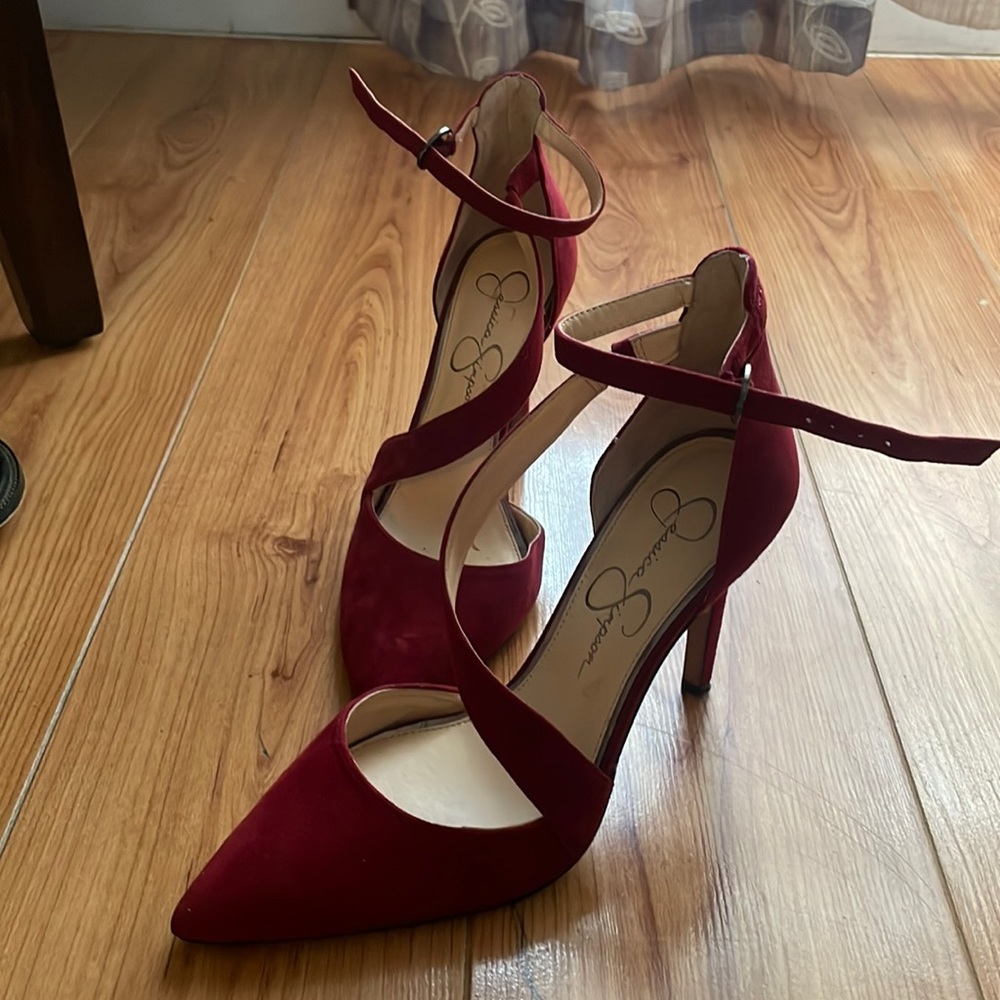 Jessica Simpson burgundy/ reddish heels 7.5